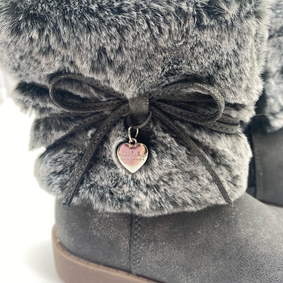 Nicole Miller Faux Fur Trim Boot toddler
boots bow heart stepping stones . - Picture 2 of 11
